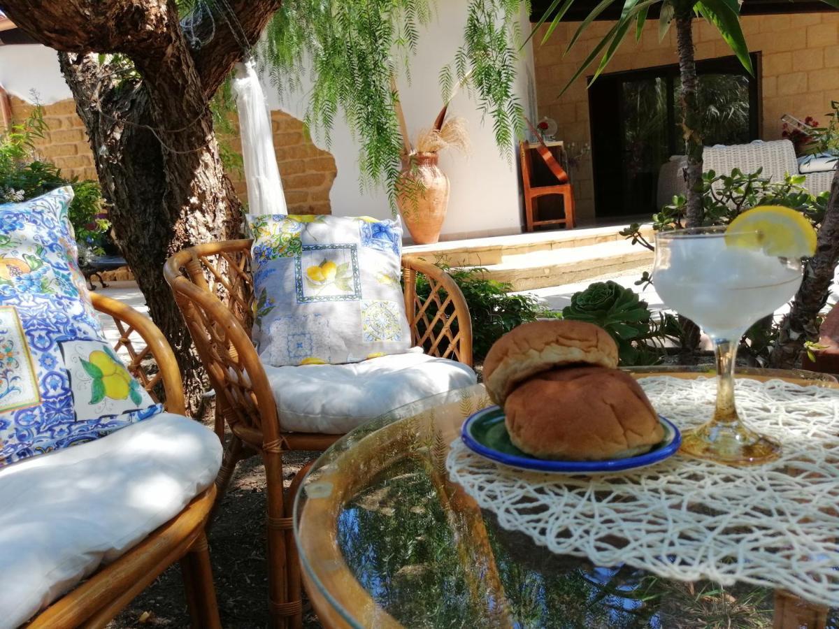 Lumie Di Sicilia Bed and Breakfast Πόρτο Εμπέντοκλε Εξωτερικό φωτογραφία